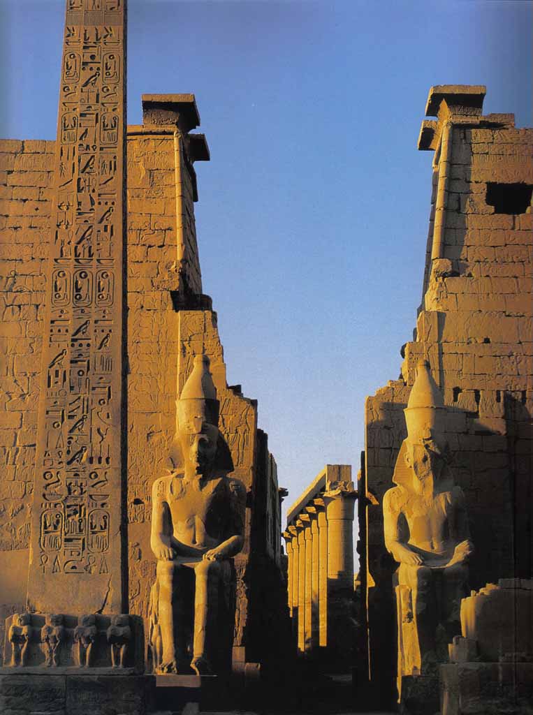 Укрепленные ворота в храме Амона