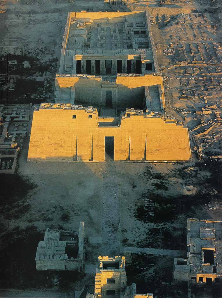 Заупокойный храм Рамсеса III